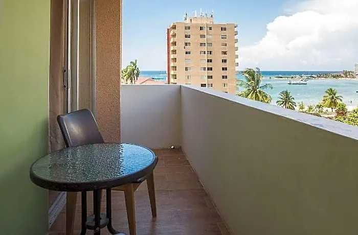 Hotel Turtle Towers Ocho Ríos