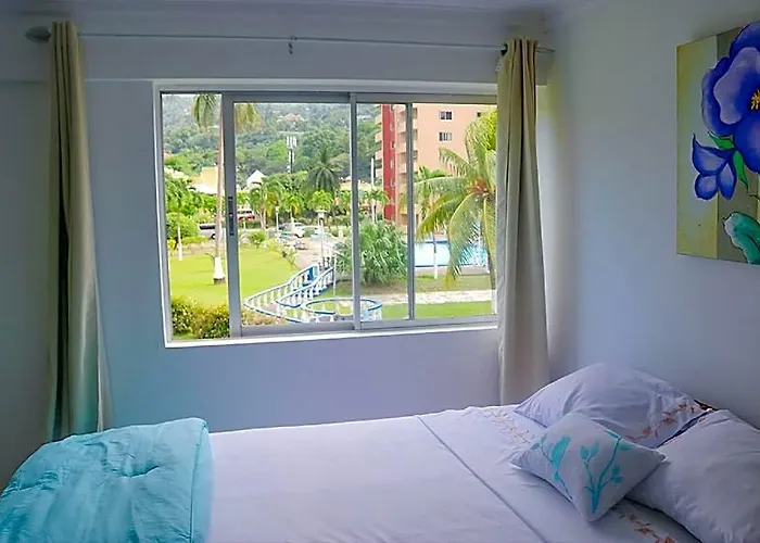 Hotel Turtle Towers 3*